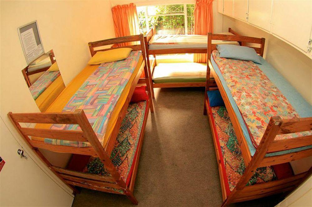 Jeffreys Bay Backpackers Hostel ภายนอก รูปภาพ