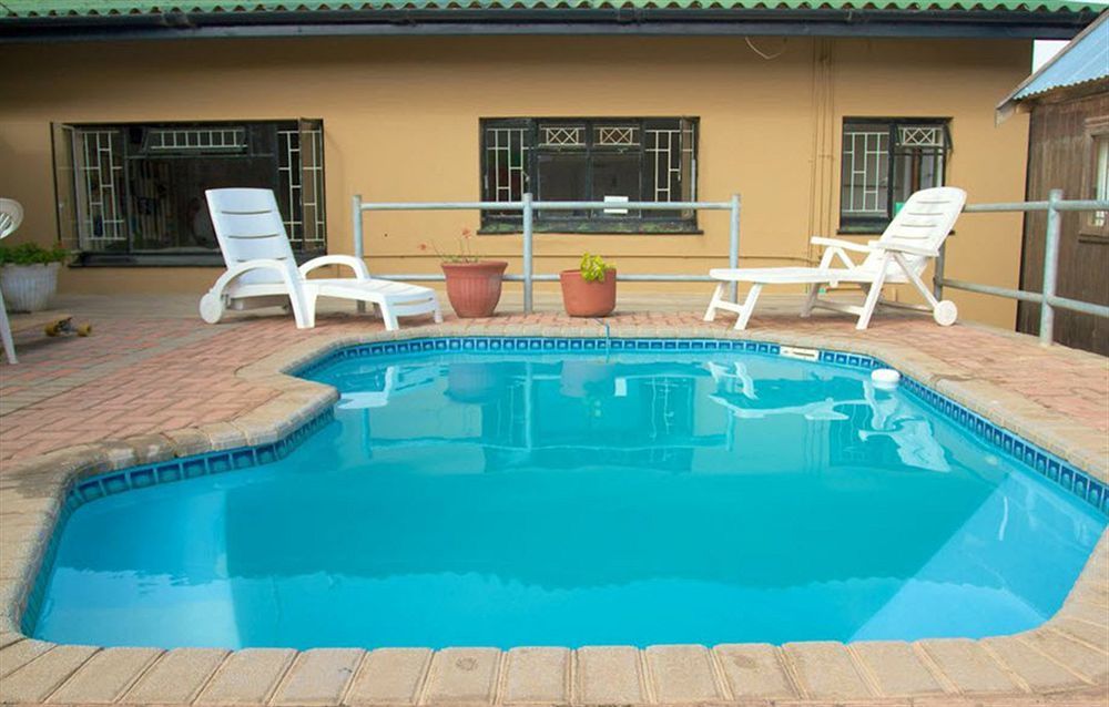 Jeffreys Bay Backpackers Hostel ภายนอก รูปภาพ
